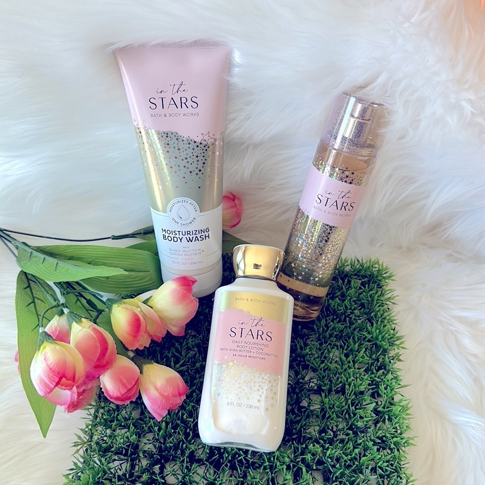 BATH AND BODY WORKS IN THE STARS BODY CARE BUNDLE
